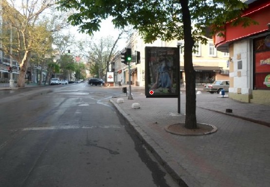 Фото рекламної площини за адресою Екатерининская ул., 12