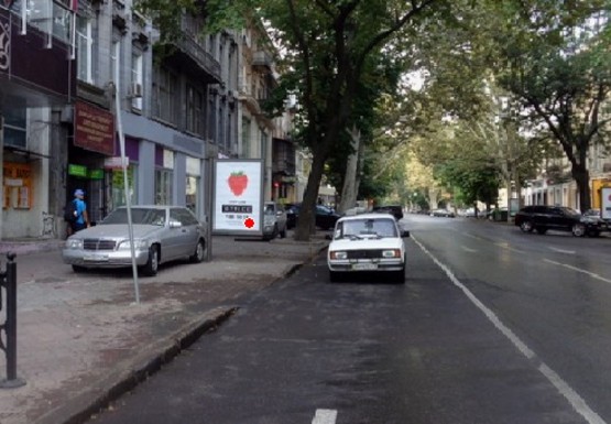 Фото рекламної площини за адресою Екатерининская ул., 19