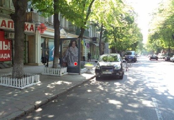 Фото рекламної площини за адресою Садовая ул., 13