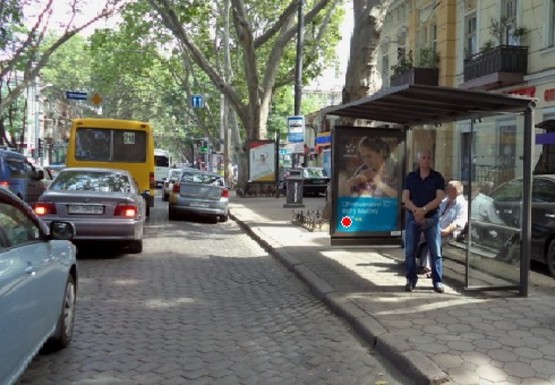 Фото рекламной плоскости по адресу Пушкинская ул., 69  остановка