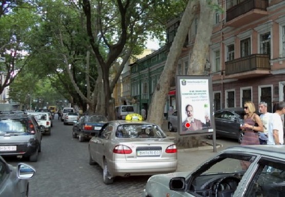 Фото рекламної площини за адресою Пушкинская ул., 83