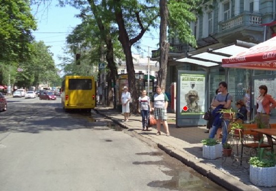 Фото рекламної площини за адресою Преображенская ул., 40 - Греческая ул., остановка