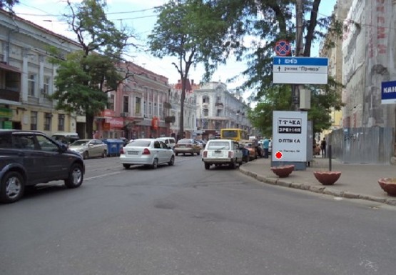 Фото рекламної площини за адресою Преображенская ул., 21