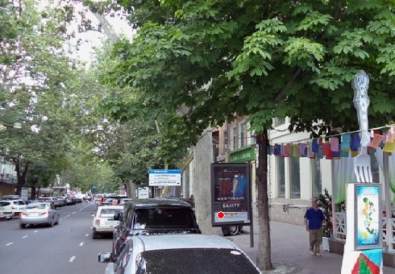 Фото рекламної площини за адресою Екатерининская ул., 23