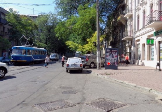 Фото рекламної площини за адресою Преображенская ул.,15 - Щепкина ул.