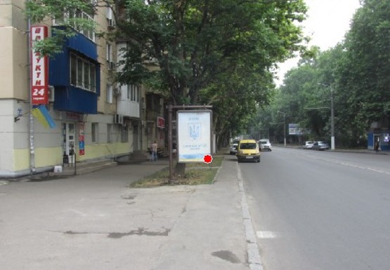 Фото рекламної площини за адресою Сегедская ул. №12 В