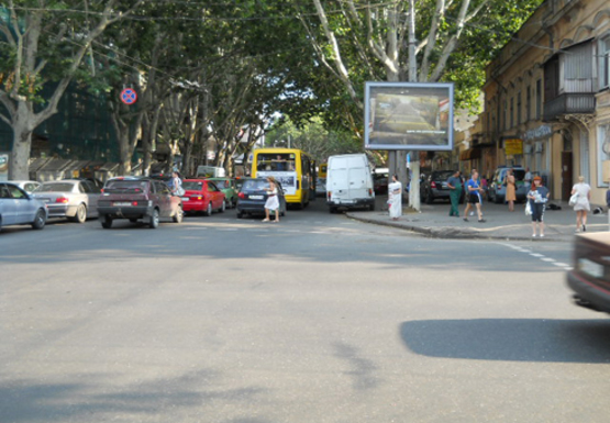 Фото рекламной плоскости по адресу Ришельевская ул.62 - Б. Арнаутская ул.