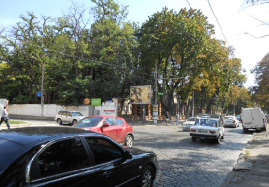 Фото рекламної площини за адресою Французский блв., 69 - Санаторный пер.