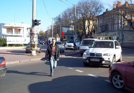 Фото рекламної площини за адресою Итальянский блв. - Канатная ул., 79/1 B