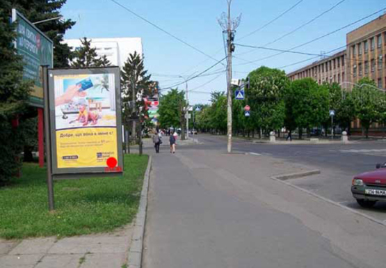 Фото рекламної площини за адресою Шевченко б-р., 218 - Байды Вишневецкого ул.