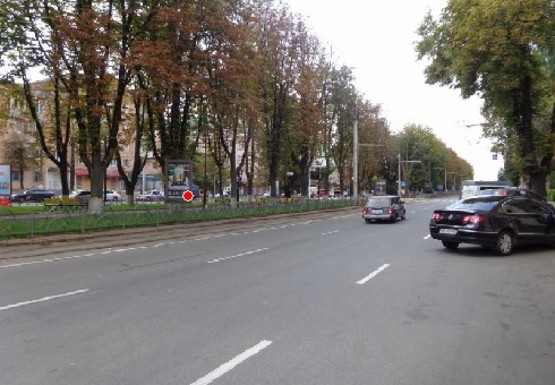 Фото рекламної площини за адресою Пирогова ул. [№6] (сквер)