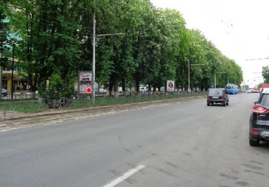 Фото рекламной плоскости по адресу Пирогова ул. [№8] (сквер)