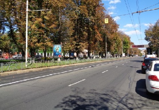 Фото рекламної площини за адресою Пирогова ул. [№20] (сквер)