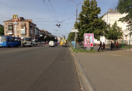 Фото рекламной плоскости по адресу Победы пр.,75, Правекс банк, напротив рынка