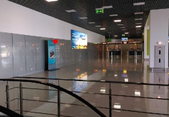 Фото рекламной плоскости по адресу Зал паспортного контроля, 2 этаж (Терминал А)