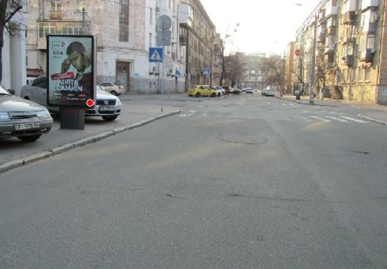 Фото рекламної площини за адресою Туровская ул., 18/20