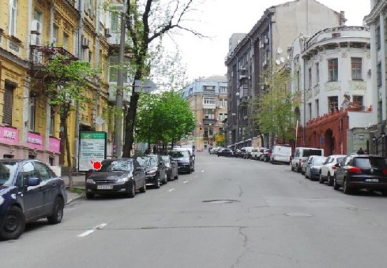 Фото рекламної площини за адресою Олеся Гончара ул., 24