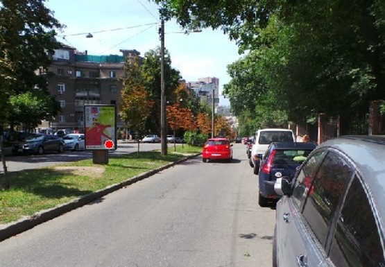 Фото рекламної площини за адресою Льва Толстого ул., 23/1