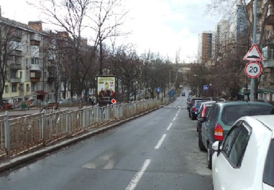 Фото рекламної площини за адресою М. Приймаченко б-р., 5