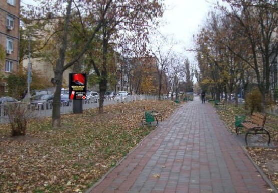 Фото рекламної площини за адресою М. Приймаченко б-р., 5