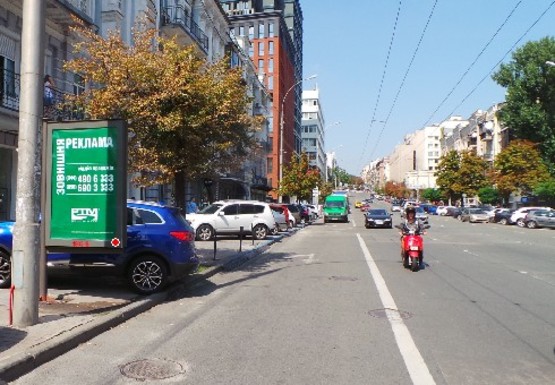 Фото рекламной плоскости по адресу Антоновича ул., 48 (Горького ул.)