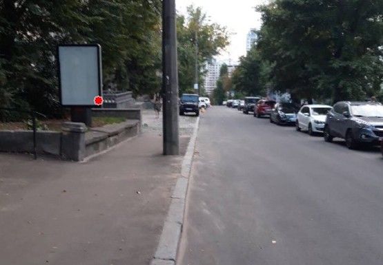 Фото рекламної площини за адресою Паньковская ул., 3