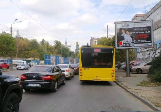 Фото рекламної площини за адресою Глубочицкая ул., 52