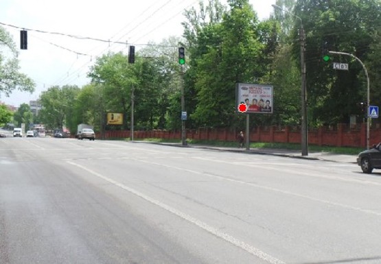 Фото рекламної площини за адресою Юрия Ильенка ул., 48 (Мельникова ул.) (напротив)