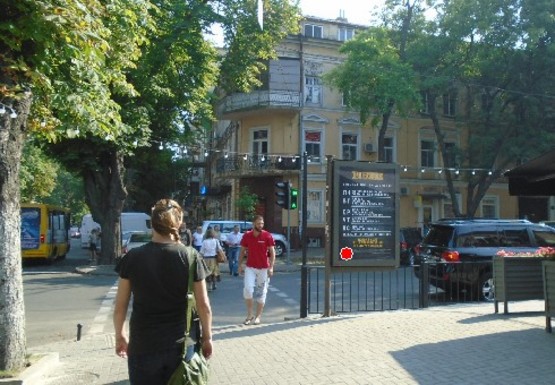 Фото рекламної площини за адресою Жуковского ул., 30 - Екатерининская ул.