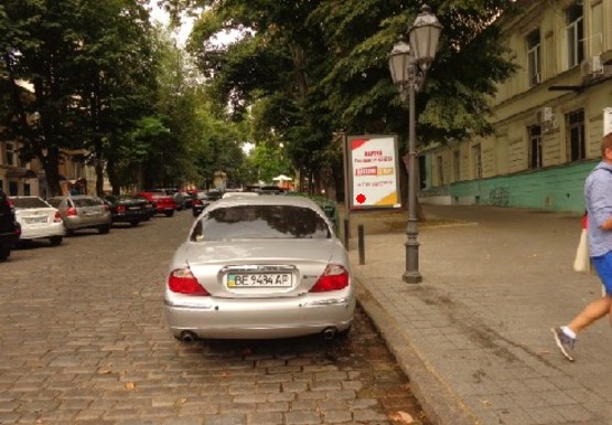 Фото рекламної площини за адресою Дерибасовская ул., 8 - Пушкинская ул.