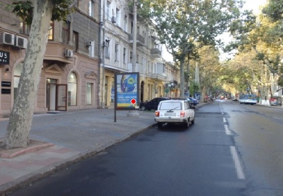 Фото рекламної площини за адресою Ришельевская ул., 19