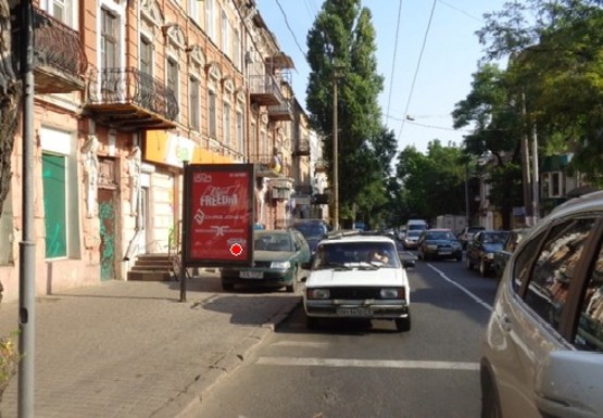 Фото рекламної площини за адресою Канатная ул. - Пантелеймоновская ул.