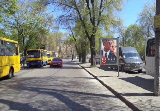 Фото рекламної площини за адресою Итальянский б-р., 6