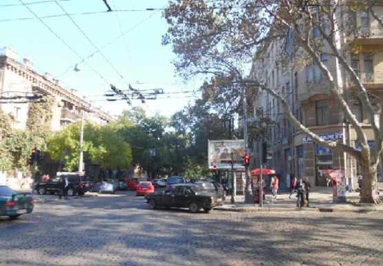 Фото рекламної площини за адресою Троицкая ул., 25 - Пушкинская ул.