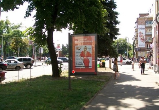 Фото рекламной плоскости по адресу Смелянская ул. - Шевченко б-р., навпротив ТЦ "Дом торговли"
