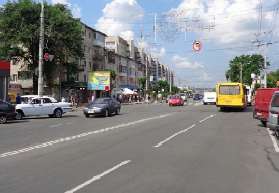 Фото рекламной плоскости по адресу Коцюбинского ул., 9 - Папанина ул.