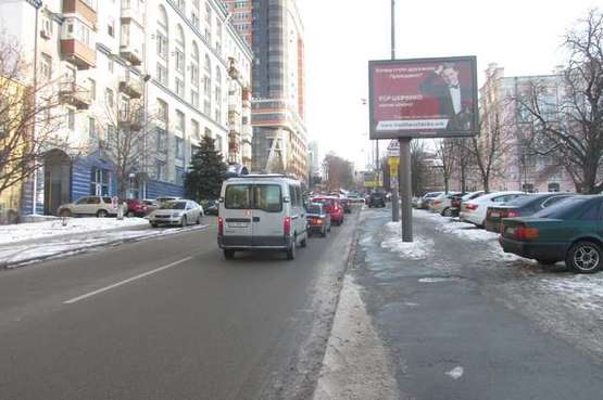 Фото рекламной плоскости по адресу Коновальця Євгена вул. (Щорса вул.), 3