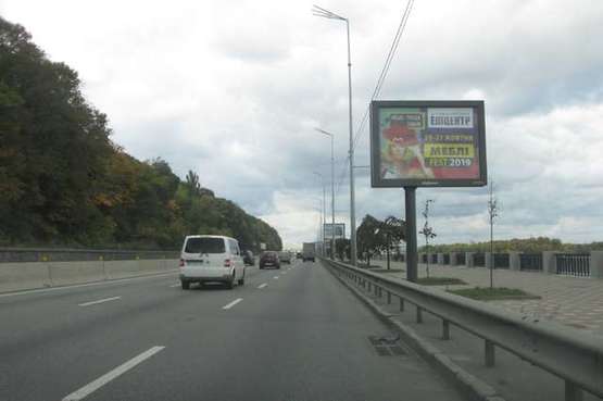 Фото рекламної площини за адресою Набережне шосе, №2