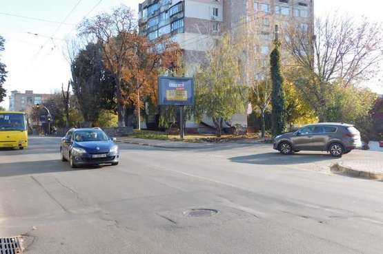 Фото рекламної площини за адресою Овруцька вул., 2/18 ("ТРЦ "Променада центр")