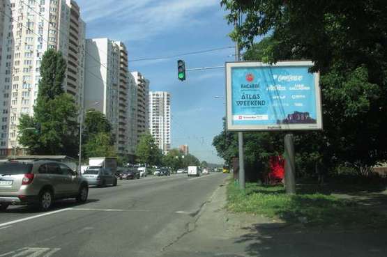 Фото рекламной плоскости по адресу Лобановського Валерія просп. (Червонозоряний просп.), 117 (в направл. Севастопольської пл.)