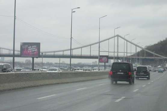 Фото рекламної площини за адресою Набережне шосе, №8