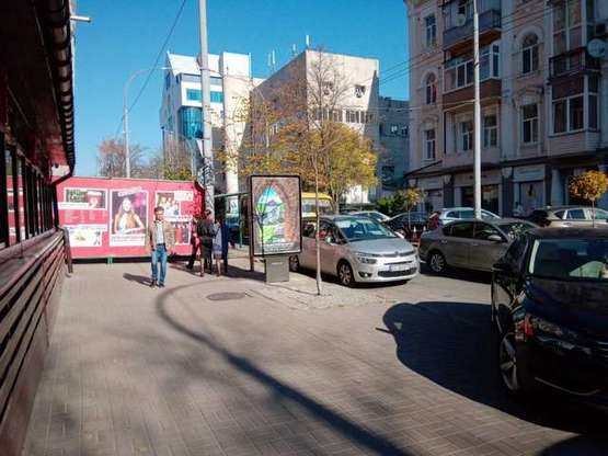 Фото рекламної площини за адресою Московська вул., 22
