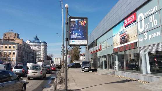 Фото рекламної площини за адресою Набережно-Хрещатицька вул., 4