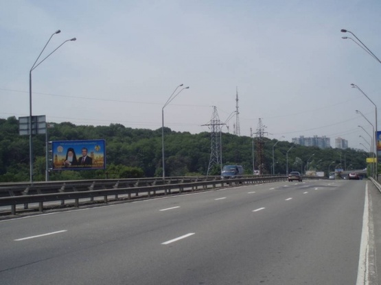 Фото рекламної площини за адресою Саперно-Слободская, 31,выезд