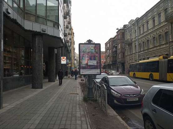 Фото рекламної площини за адресою Велика Житомирська вул., 20  №2