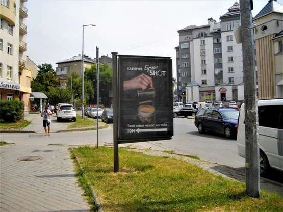 Фото рекламной плоскости по адресу Володимира Великого вул., 10