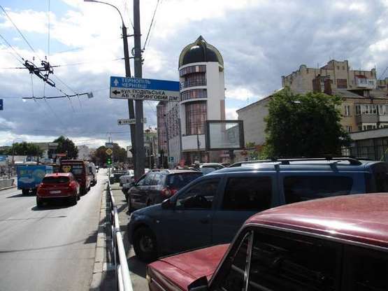 Фото рекламної площини за адресою Кам`янецька вул., 38 - Подільська вул.