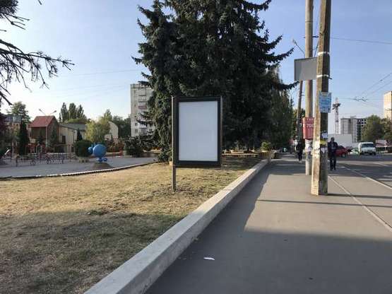 Фото рекламной плоскости по адресу Свободи вул. - Миру просп.