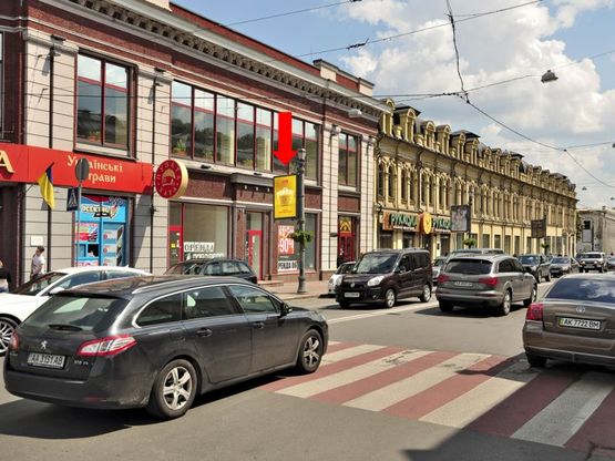 Фото рекламной плоскости по адресу Сагайдачного ул., 24, в сторону Почтовая пл. (№2)