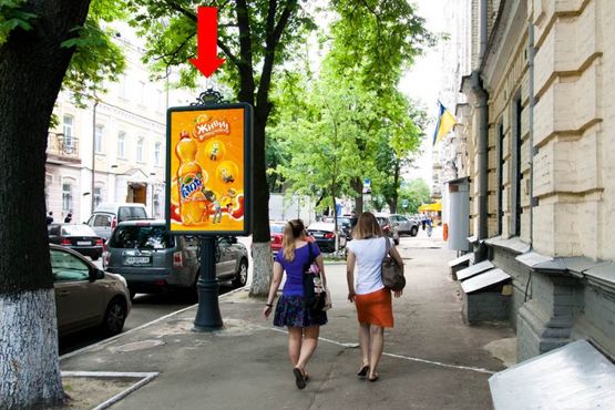 Фото рекламної площини за адресою Ярославов Вал ул., 25, в сторону Владимирская ул.